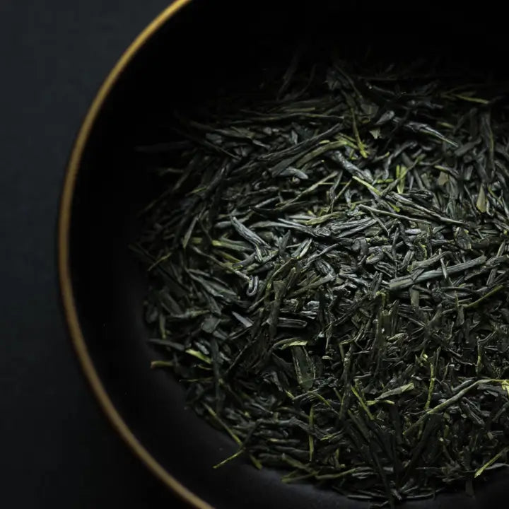Nio Teas gyokuro green tea leaves